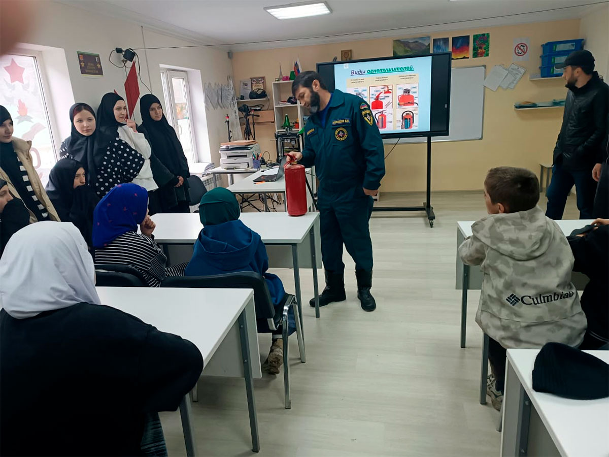 Профилактическую беседу по пожарной безопасности провели со школьниками Цунтинского района