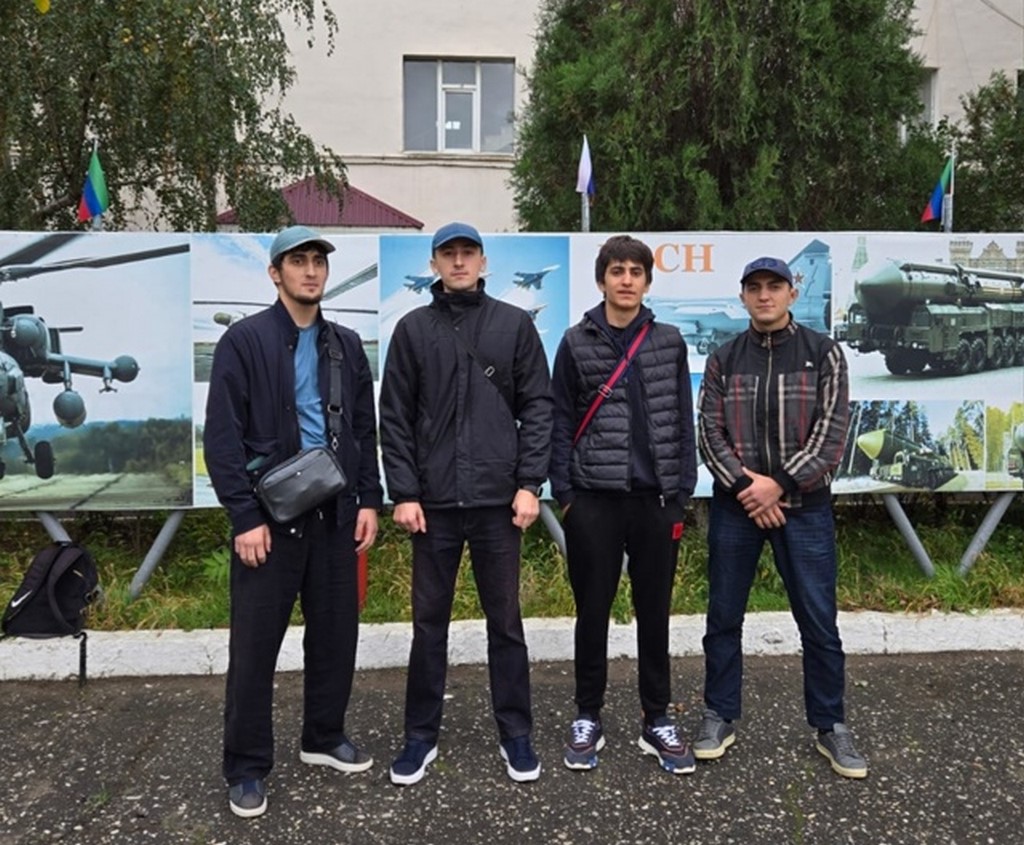 Призывники из Чародинского района отправились на срочную службу