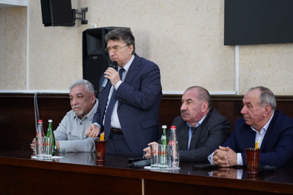 Деятели культуры Дагестана встретились с медработниками Дербента