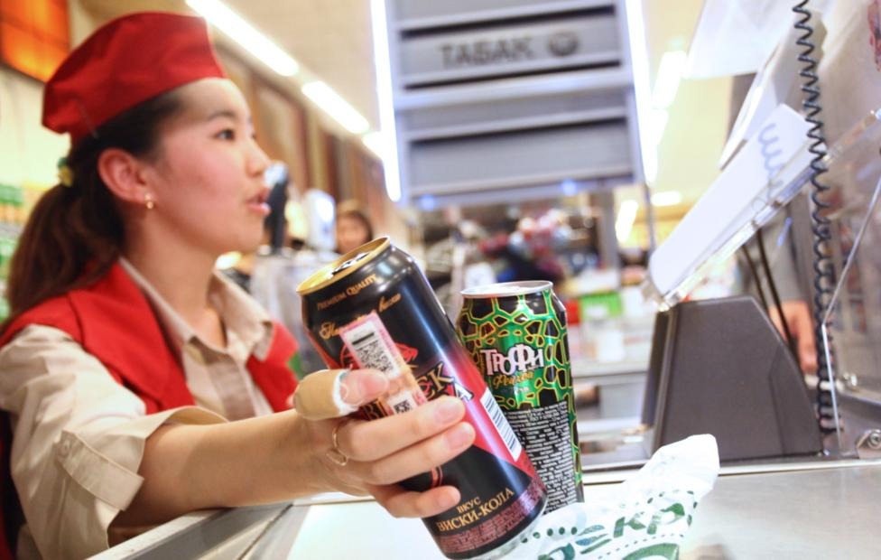За продажу детям энергетиков введут штрафы до 500 тыс. рублей