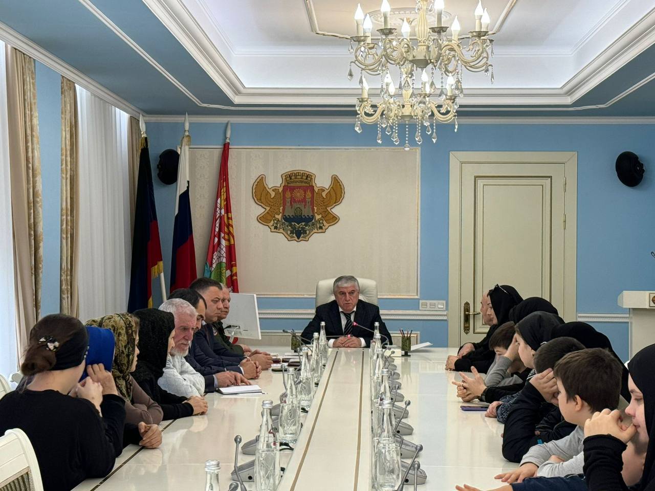 Юсуп Умавов встретился с семьями военнослужащих, погибших в ходе СВО