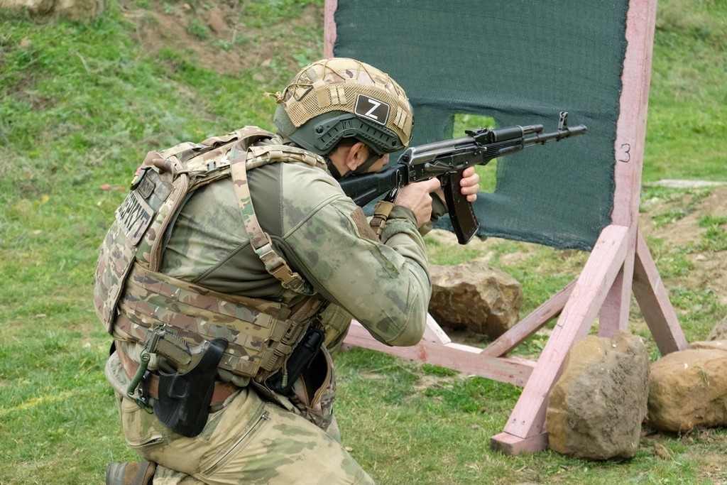 В Дагестане прошли испытания на право ношения знака отличия спецназа Росгвардии