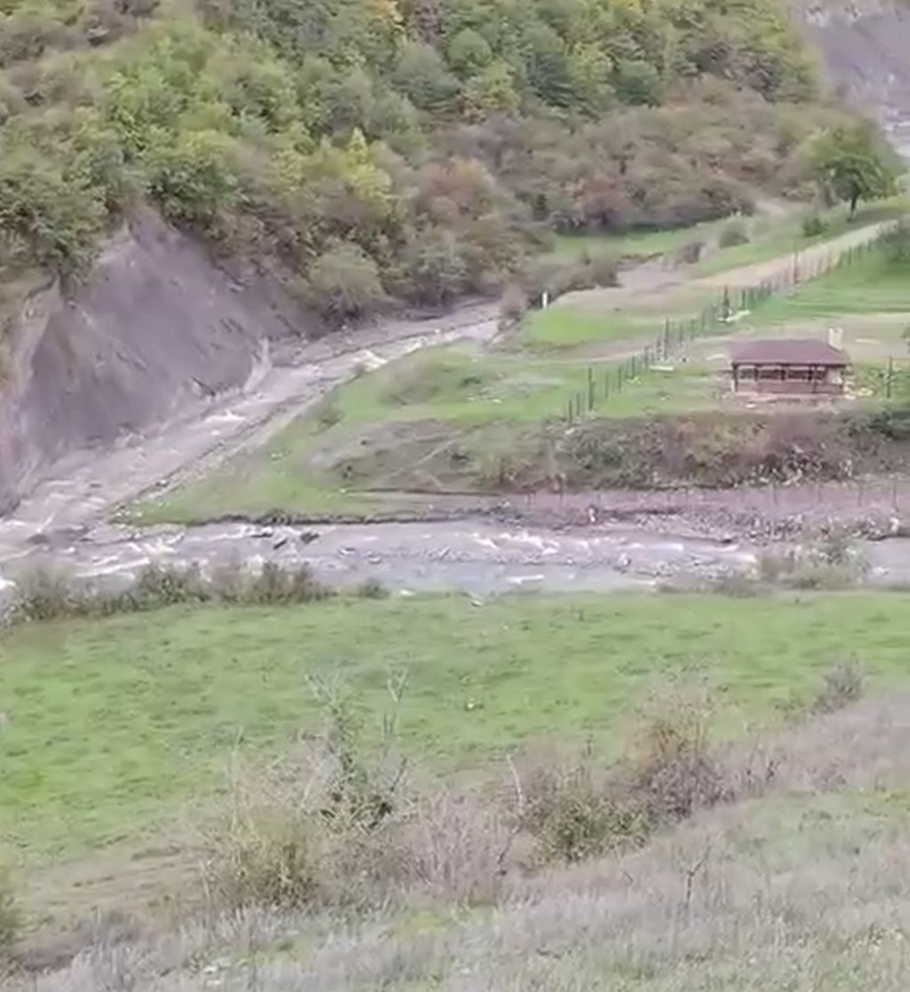 На юге Дагестана выявлены факты строительства домов в водоохранной зоне реки