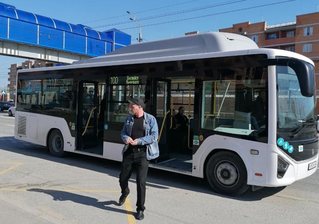 На маршруте Махачкала – Каспийск тестируют новый автобус