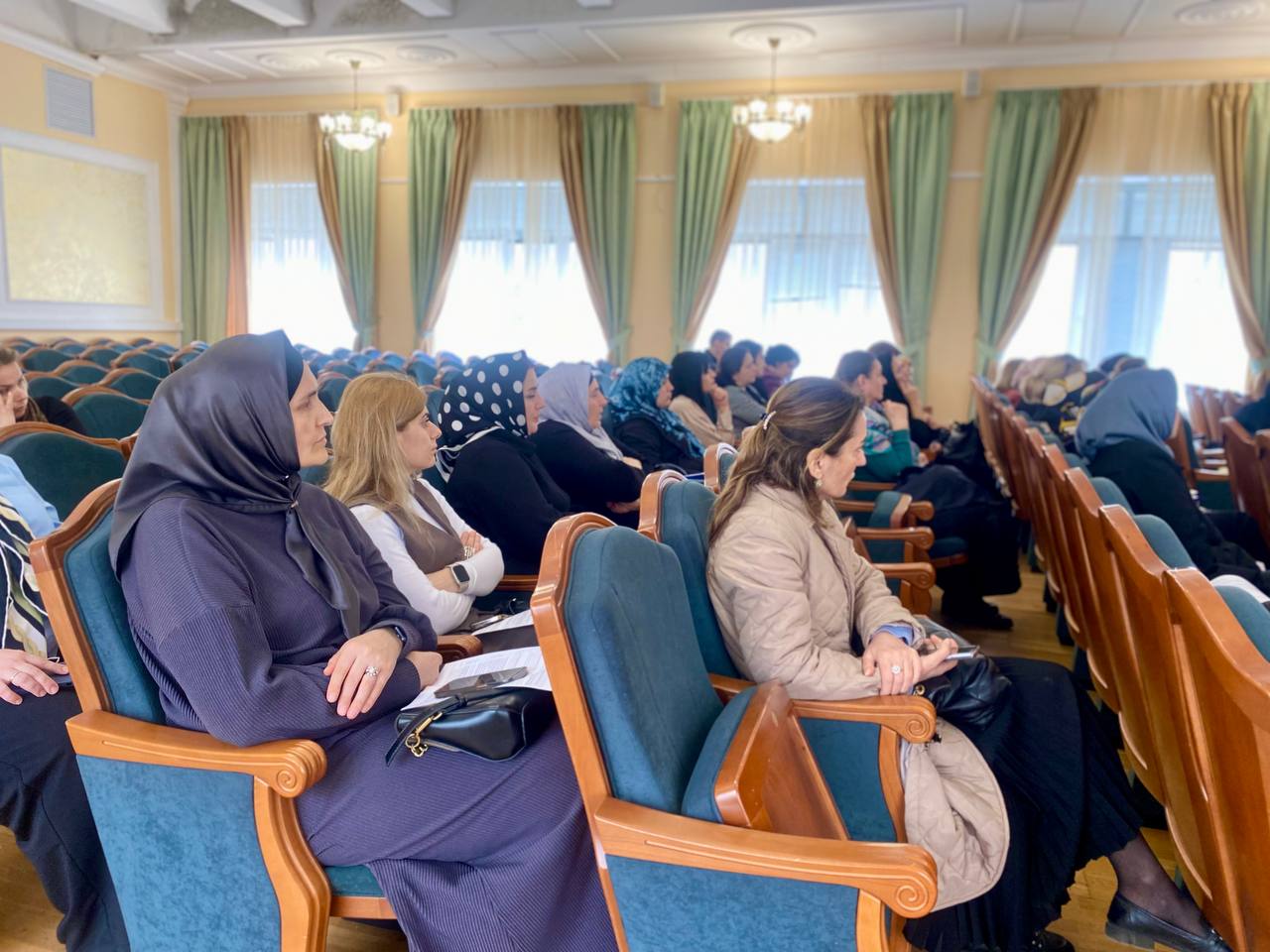 Дагестанский РЦОИ проводит семинары для членов государственной экзаменационной комиссии