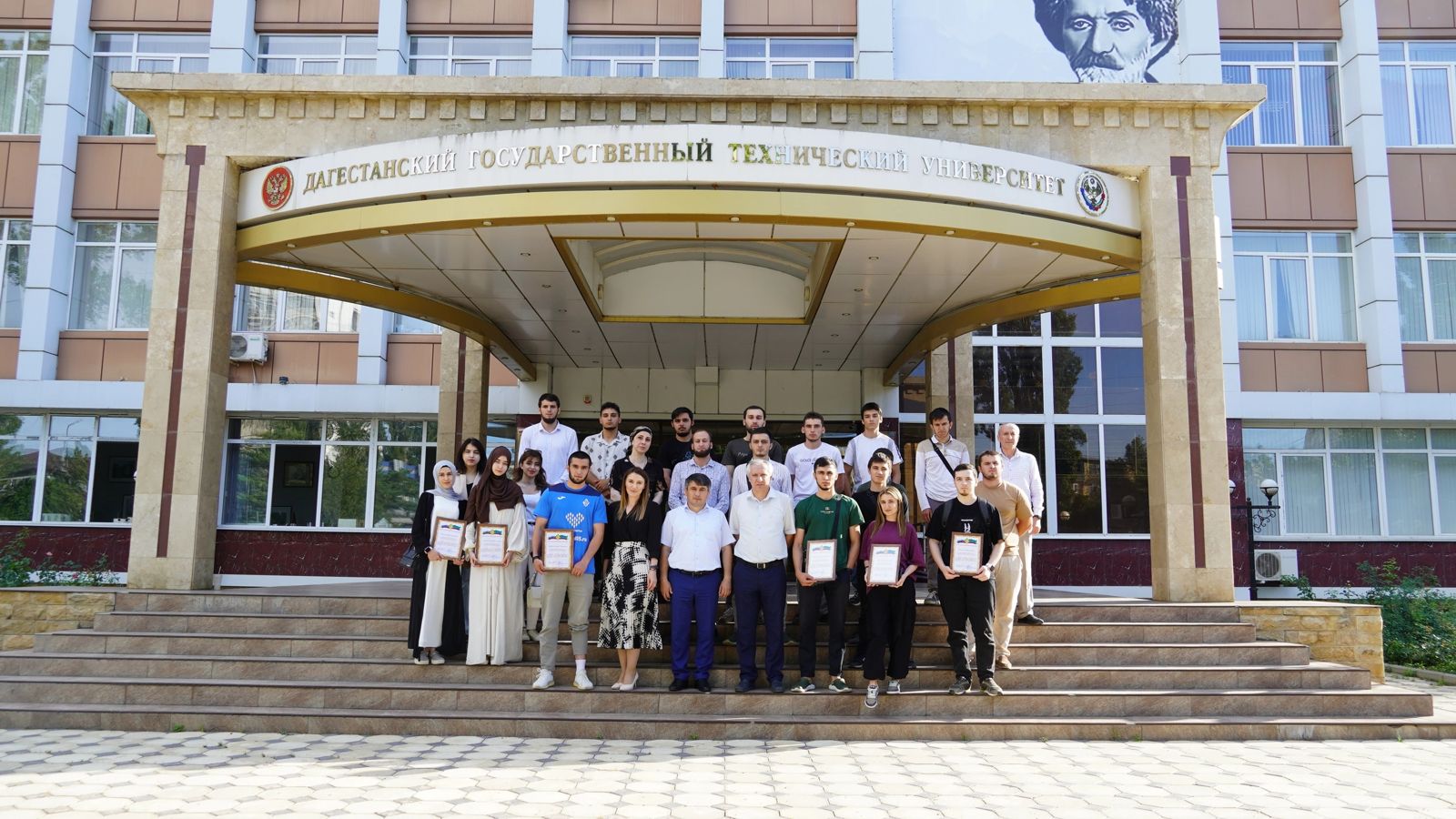 Глава Табасаранского района встретился со студентами Даггостехуниверситета