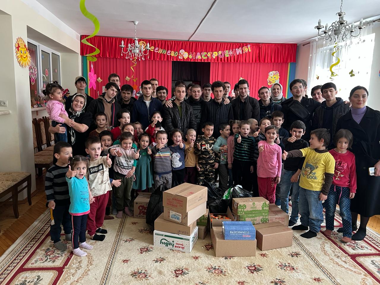 Студенты Автомобильно-дорожного колледжа провели благотворительную акцию в Махачкале