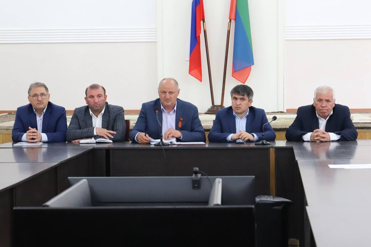 Вопрос исполнения бюджета рассмотрели на заседании Собрания депутатов Табасаранского района