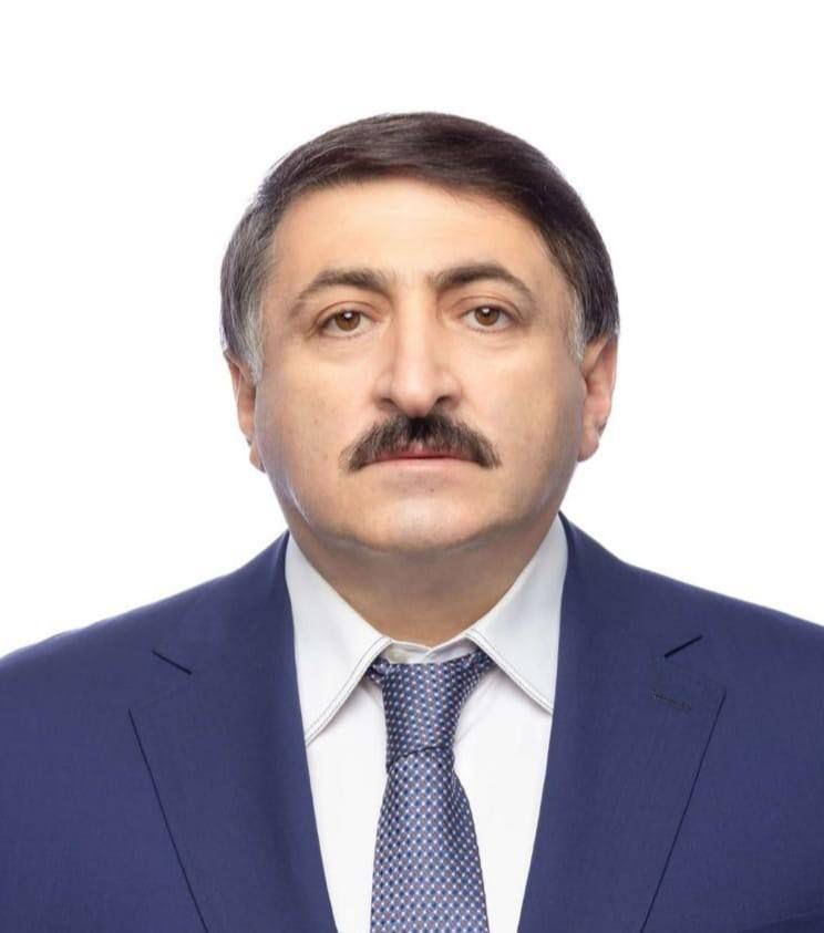 Депутат Джамаладин Гасанов поздравил дагестанок с Международным женским днем