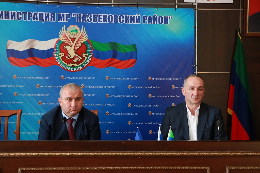 Весеннюю призывную кампанию обсудили в Казбековском районе