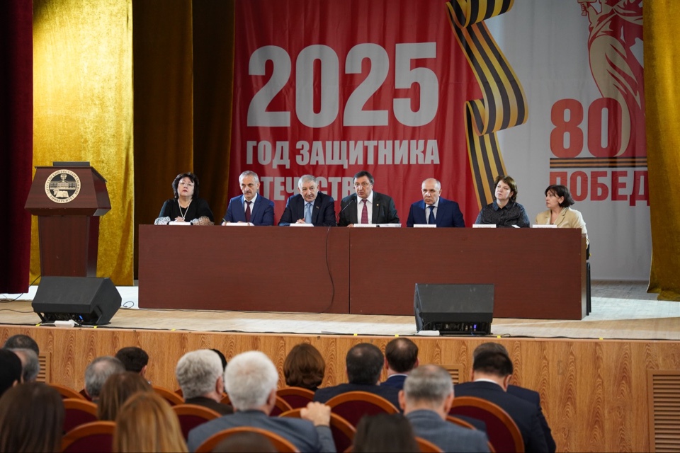 Годичная научная сессия стартовала в ДГУ