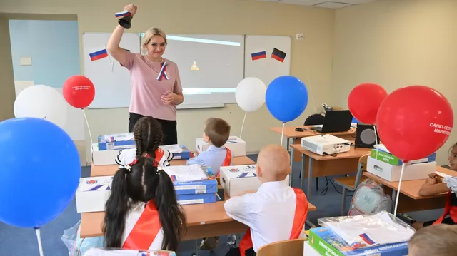 Стартовала регистрация на конкурс педагогов "Первый учитель"