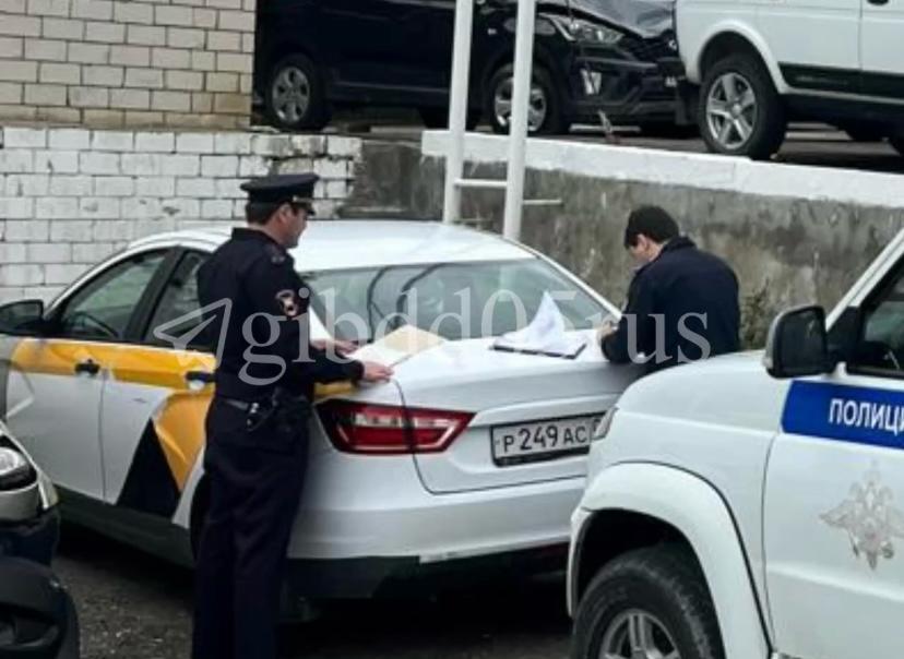 У дагестанца арестовали автомобиль за 74 неоплаченных штрафа