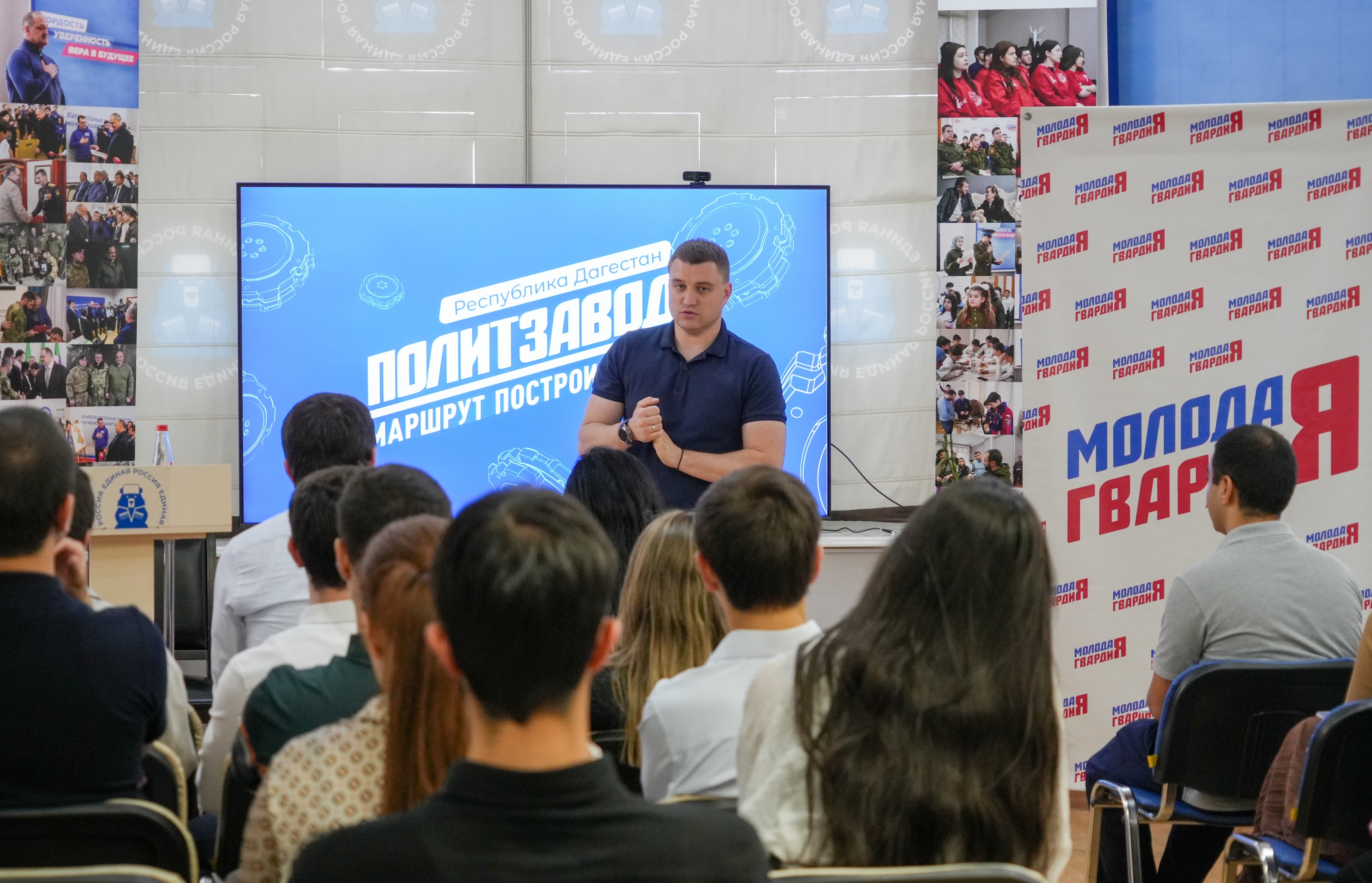 Артем Бичаев встретился с участниками политического проекта «ПолитЗавод»