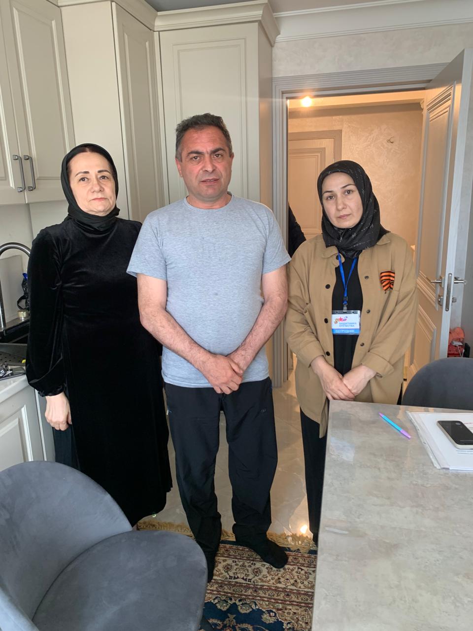 Работники Комплексного центра посетили родных погибших участников СВО в Дербенте