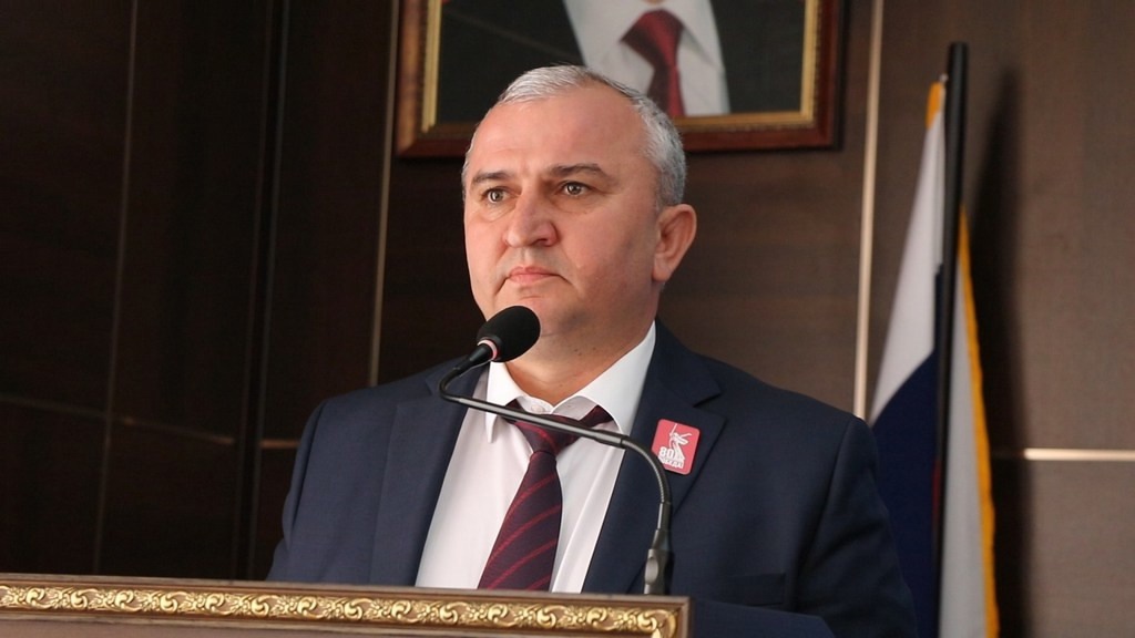 Гаджимурад Мусаев вновь избран на должность главы Казбековского района 