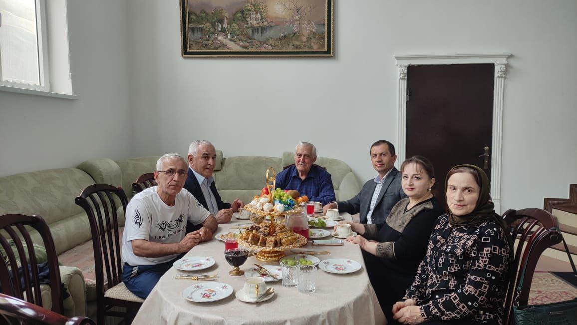 В Карабудахкентском районе посетили семьи, прожившие в браке более 45 лет