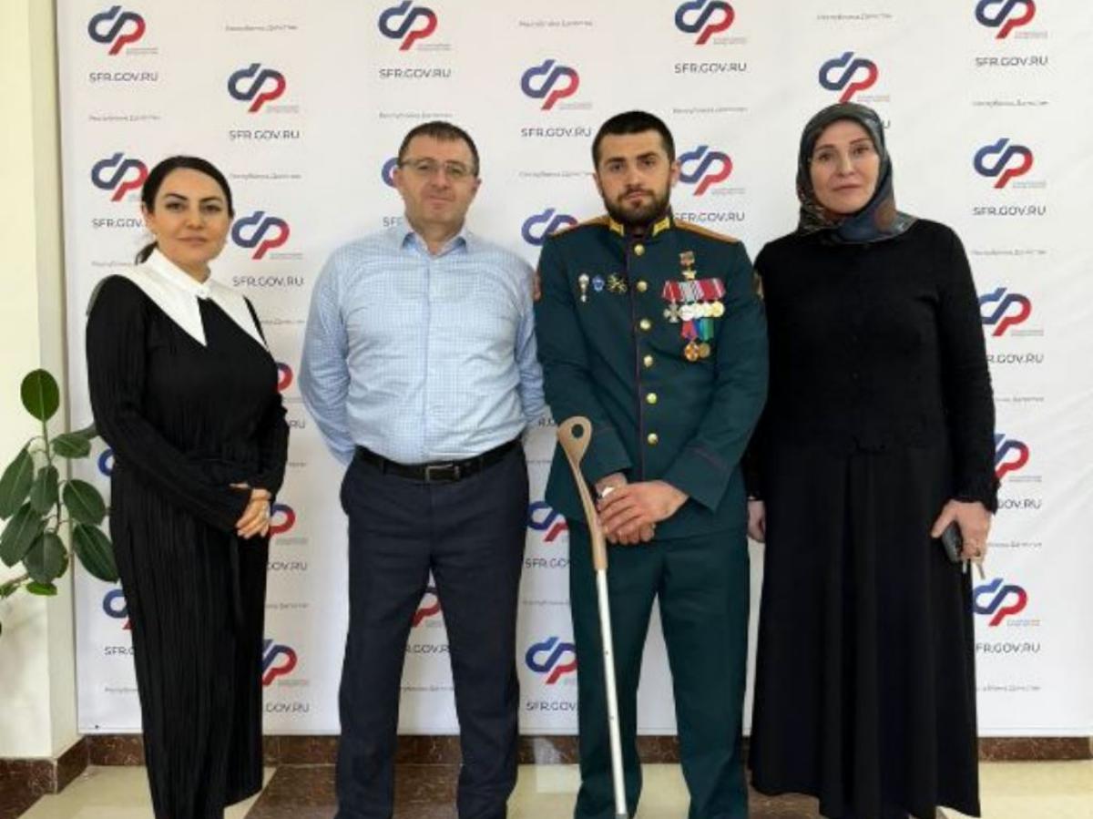 Участник СВО обратился в Соцфонд РД по вопросам мер социальной поддержки бойцов