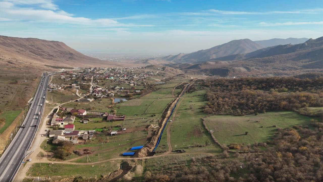 Более 100 единиц техники задействовано для укладки магистрального водовода в Дагестане