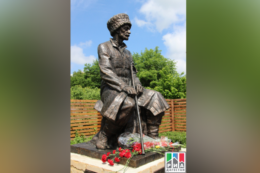 Наследие Сулеймана Стальского увековечено в литературе и искусстве