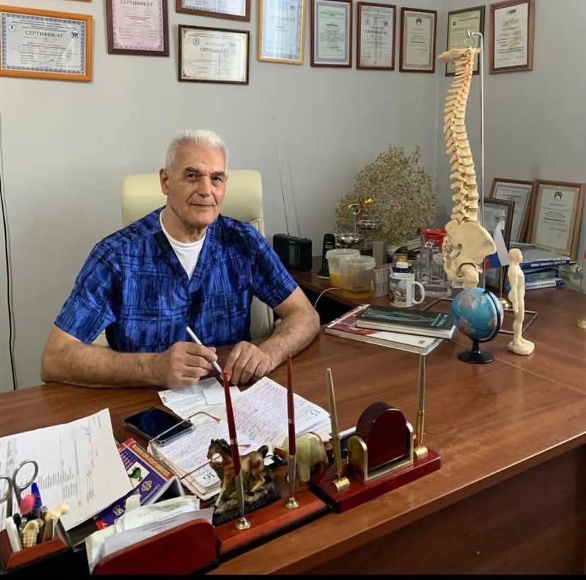 Доктор Адамов: «Человек здоров настолько, насколько здоров его позвоночник»