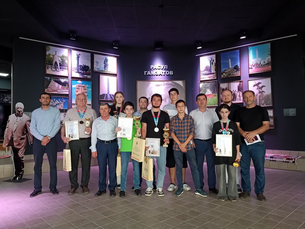 Шахматный турнир к 85-летию Муху Алиева завершился в Хунзахском районе