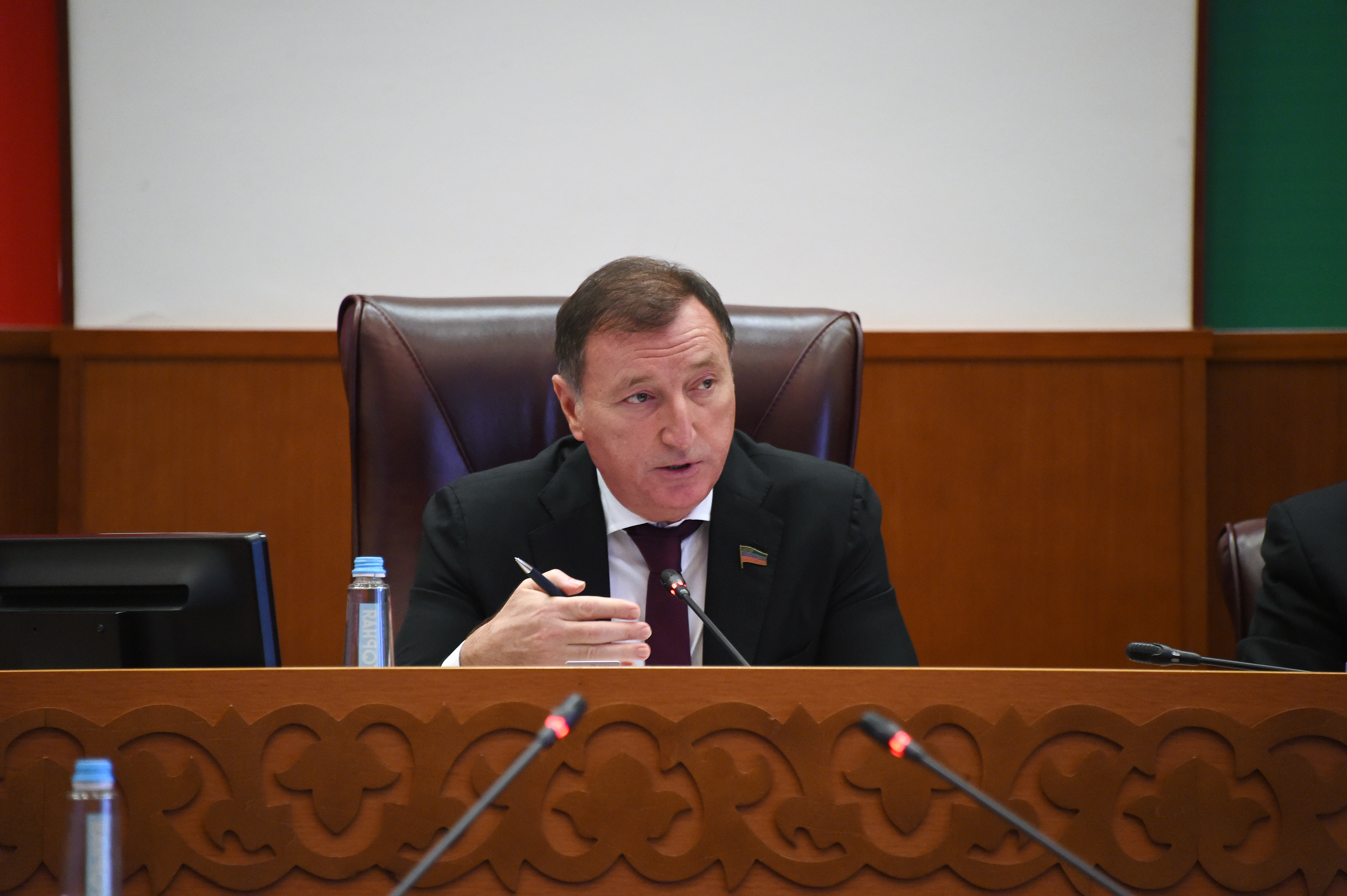 Парламент Дагестана на январской сессии рассмотрел 22 вопроса