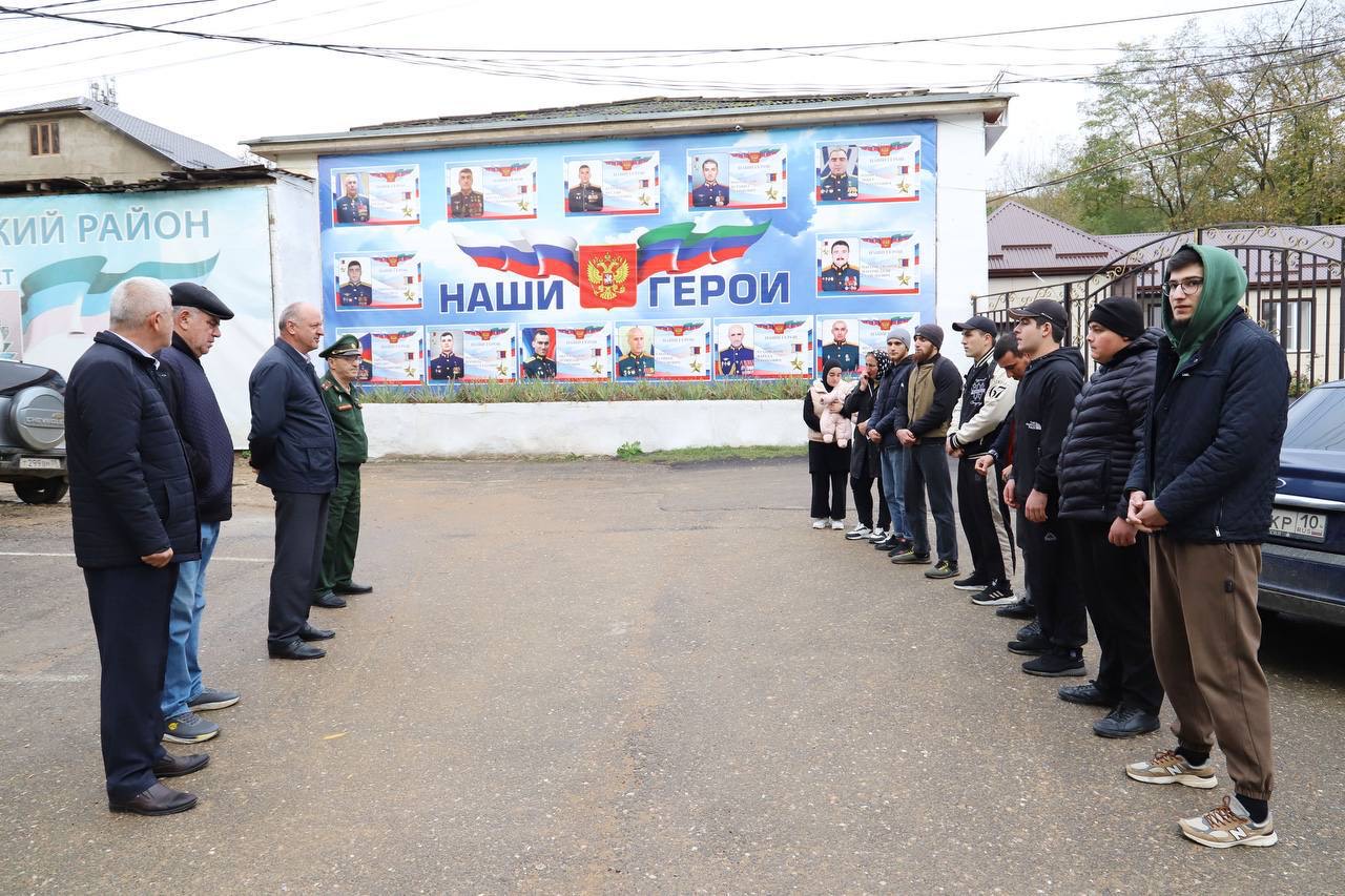 Еще 7 призывников из Табасаранского района пополнят ряды Российской армии