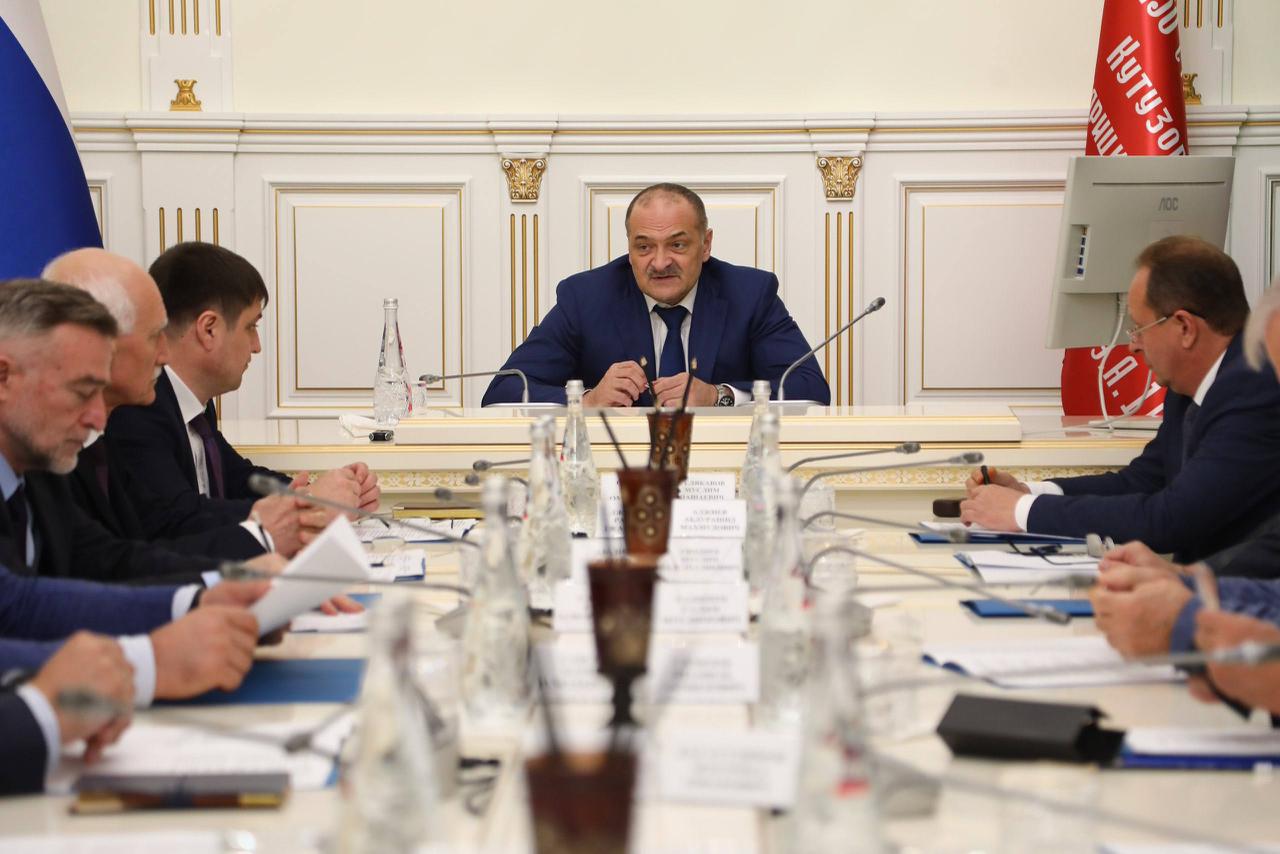 Сергей Меликов провел заседание Попечительского совета махачкалинского «Динамо»