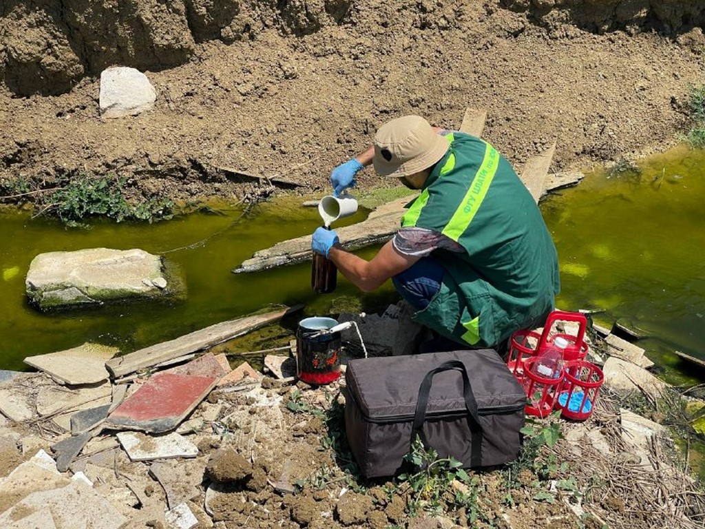 В Карабудахкентском районе выявлен несанкционированный сброс сточных вод в озеро Малое Турали