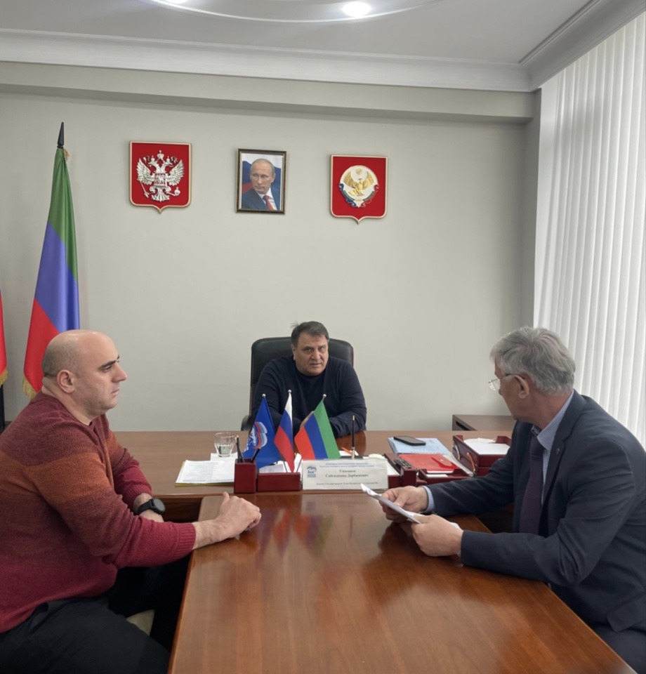 Сайгидпаша Умаханов выслушал обращения граждан в рамках региональной недели