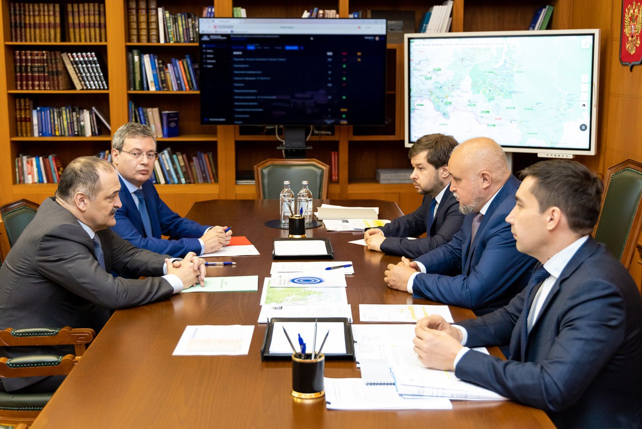 Глава Дагестана встретился с новым министром энергетики России