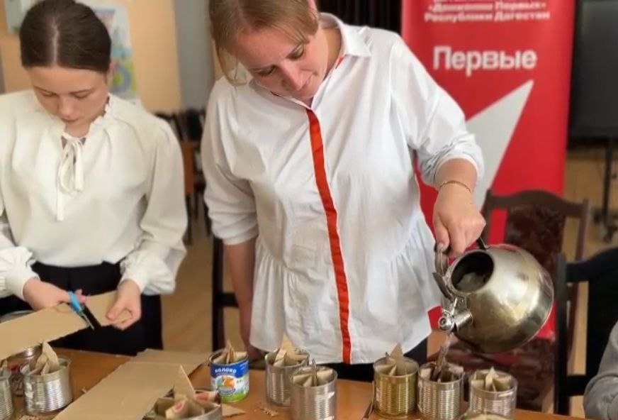 Сотни тонн гуманитарной помощи для военнослужащих отправили волонтеры из Кизляра