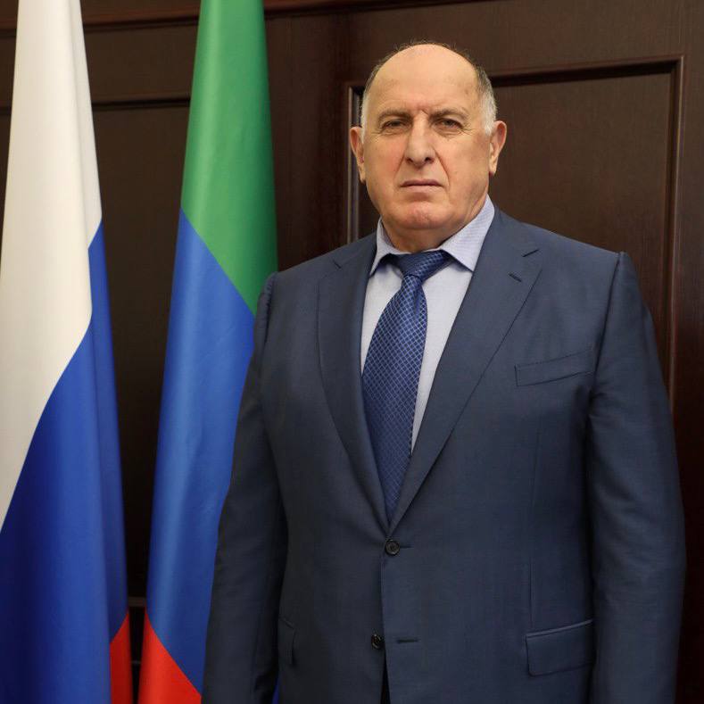 Абдулмуслим Абдулмуслимов поздравил дагестанцев с Международным днем родного языка