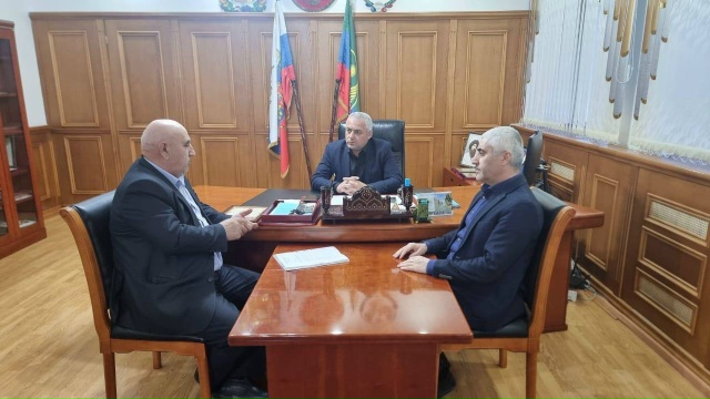 В администрации Гергебильского района обсудили реализацию программы патриотического воспитания молодежи