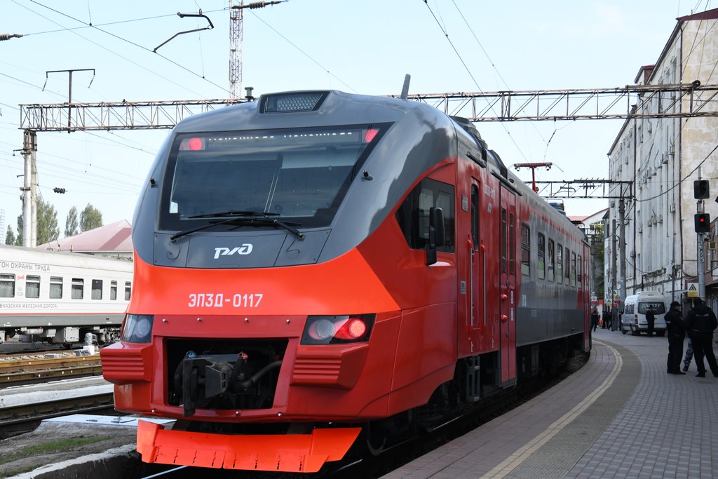 Электропоезд нового поколения запустили по маршруту «Махачкала – Дербент»