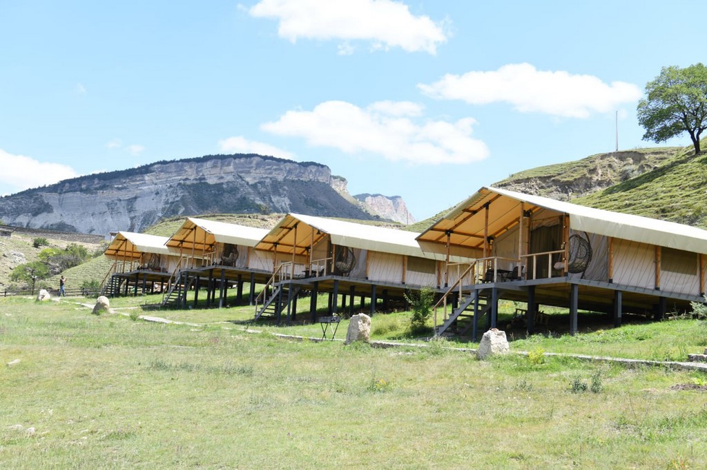 В Дагестане принят закон о проведении эксперимента с услугами гостевых домов