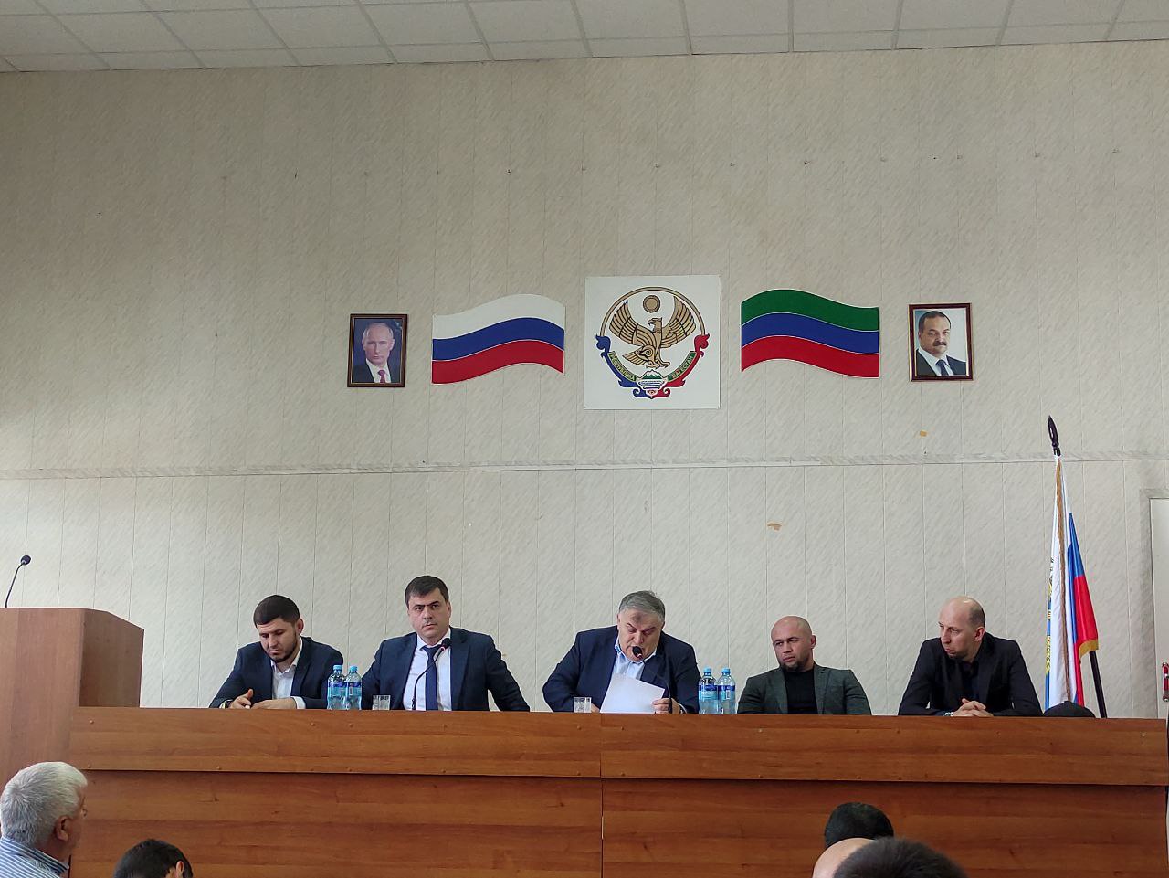 Первая сессия депутатов прошла в Карабудахкентском районе