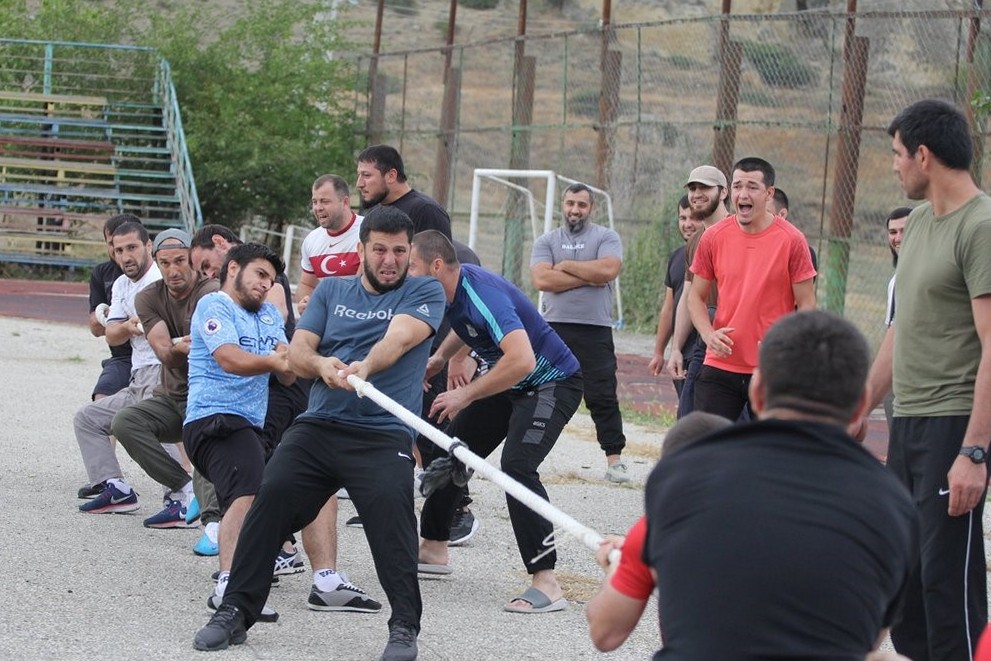 Росгвардейцы в Дагестане провели турнир по легкой атлетике памяти погибших сотрудников