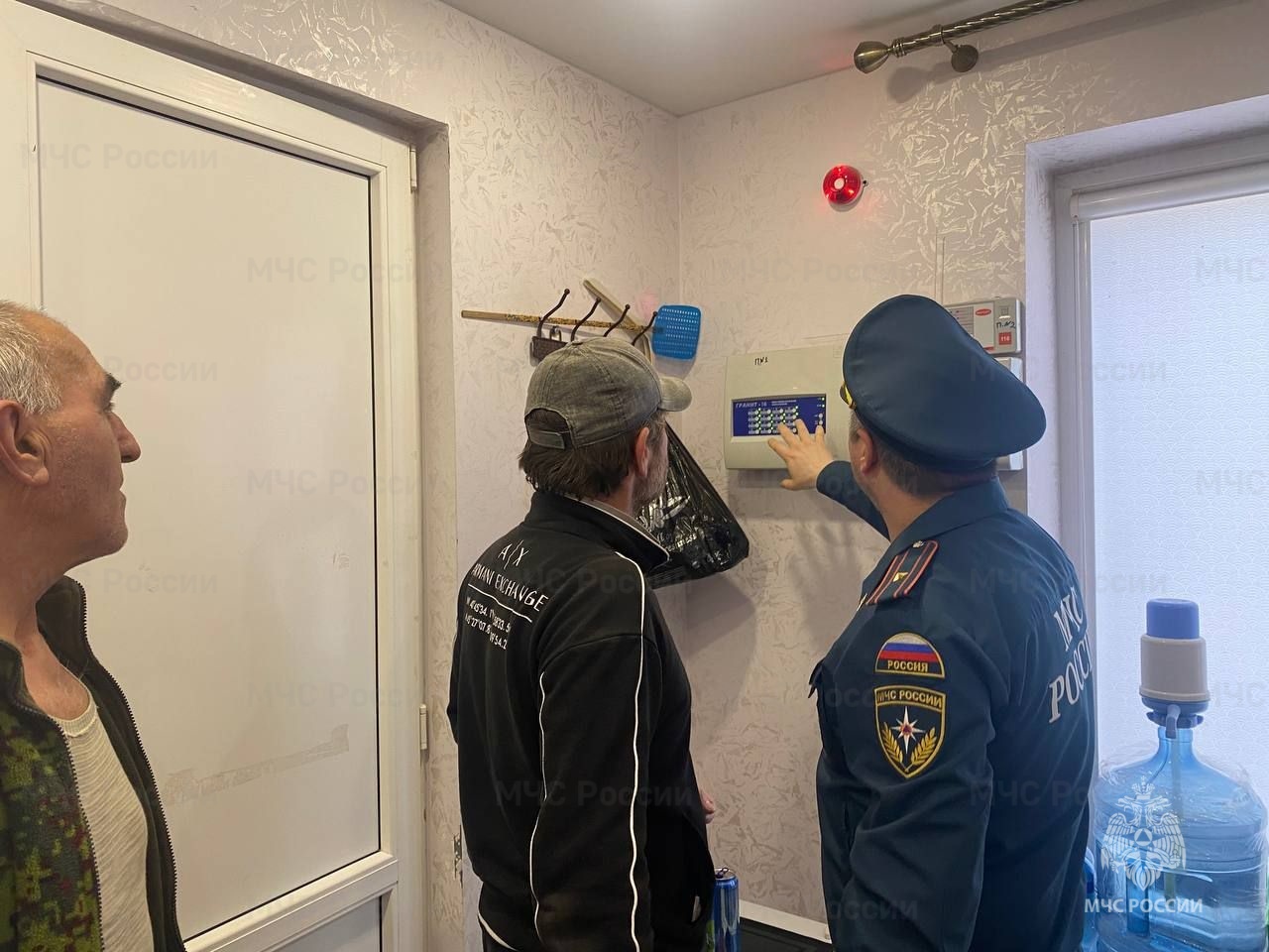 В гостиницах Махачкалы прошли профилактические визиты сотрудников МЧС