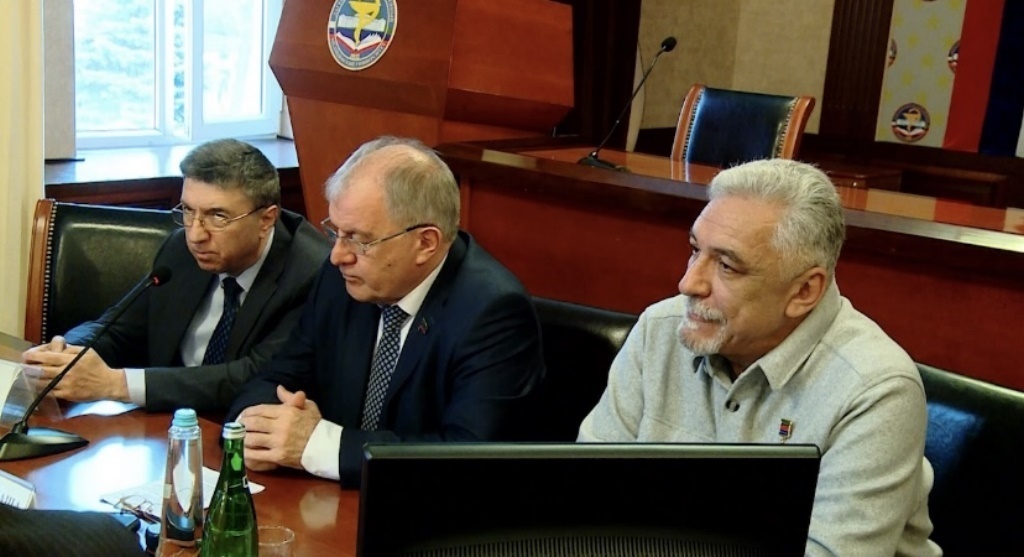 Руководитель ансамбля «Лезгинка» встретился с педагогами и студентами ДГМУ