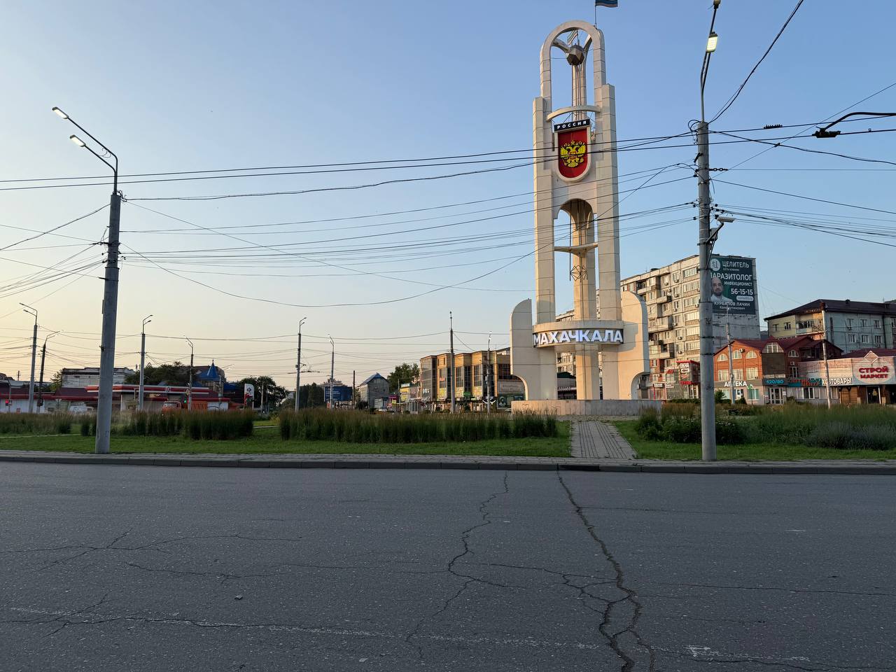 Две центральные улицы Махачкалы оснастят выделенными автобусными линиями