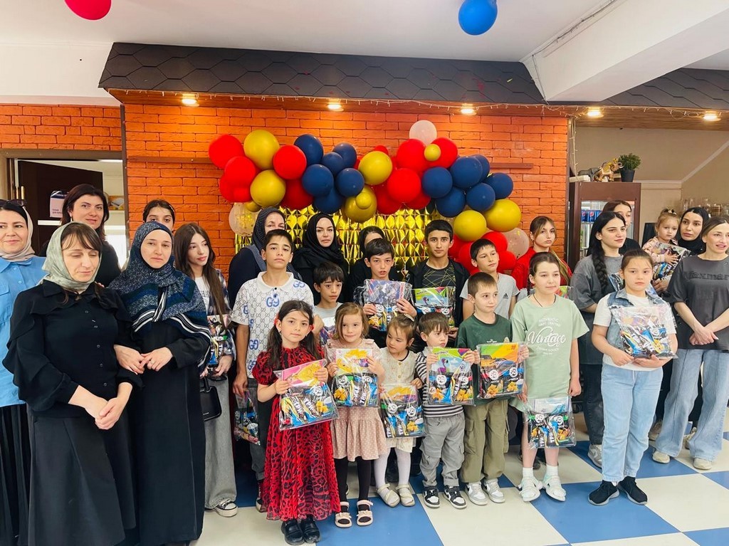 В Каспийске прошел конкурс детского творчества ко Дню защиты детей