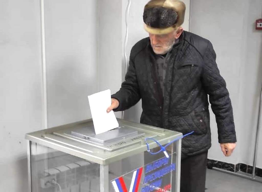 Старейшины Гунибского района проявляют особую активность на выборах президента России