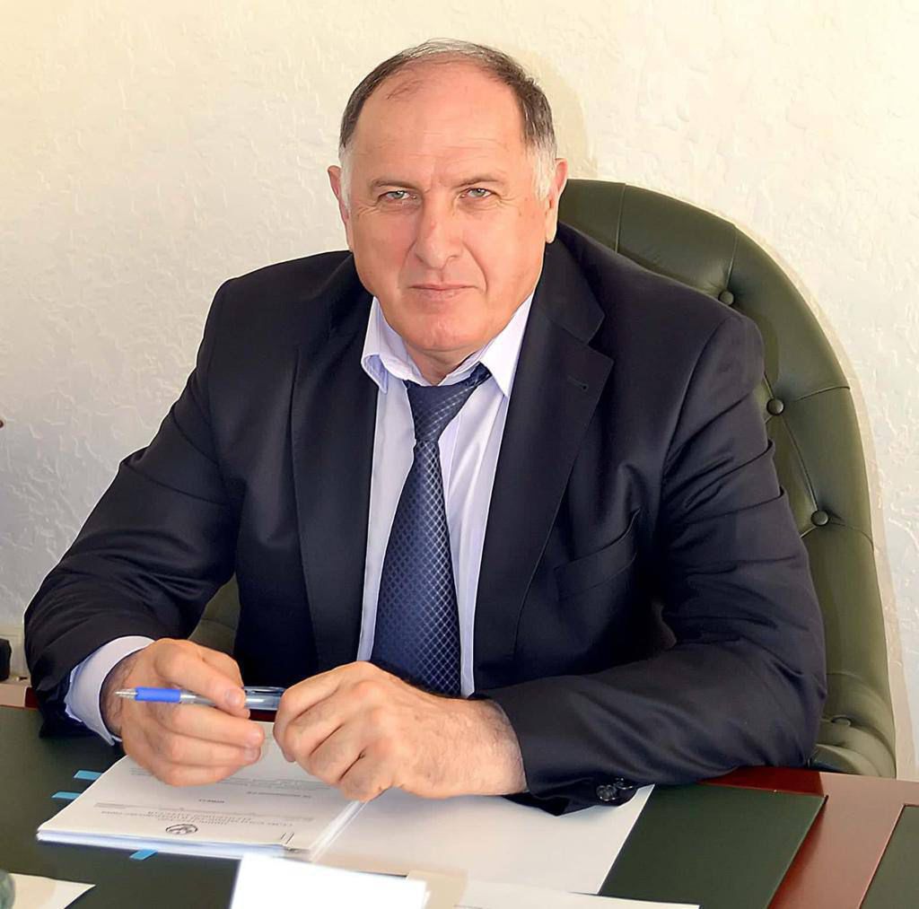 Премьер-министр Дагестана поздравил православных христиан с Рождеством