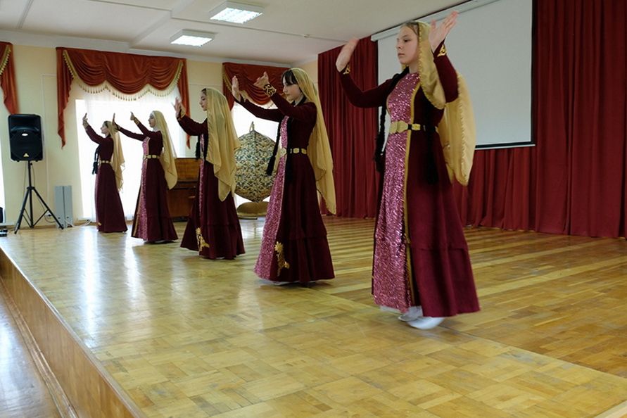 Росгвардейцы посетили детские социальные учреждения в Дагестане