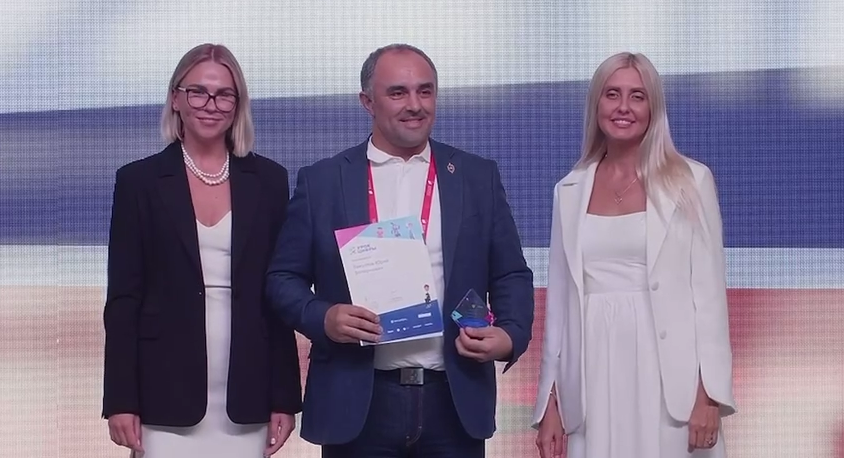 Глава Минцифры Дагестана награжден за достижения в проекте «Урок цифры»