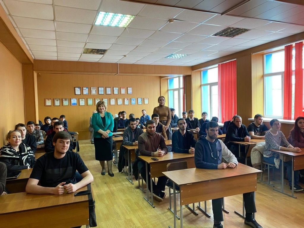 Депутаты-единороссы провели «Разговоры о важном» со студентами ДГТУ
