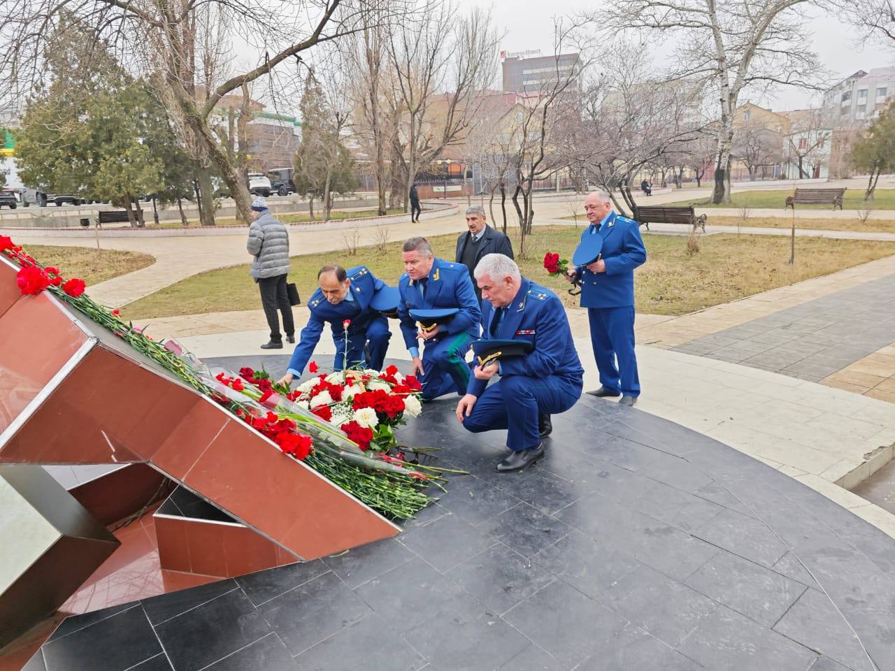 В Дагестане почтили память россиян, исполнявших служебный долг за пределами Отечества