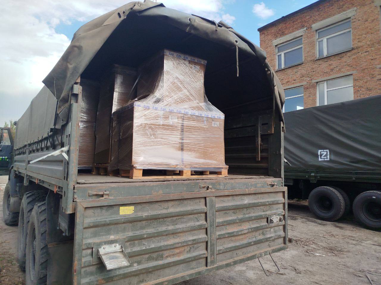 Энергетики Дагестана отправили гуманитарную помощь жителям Михайловского района